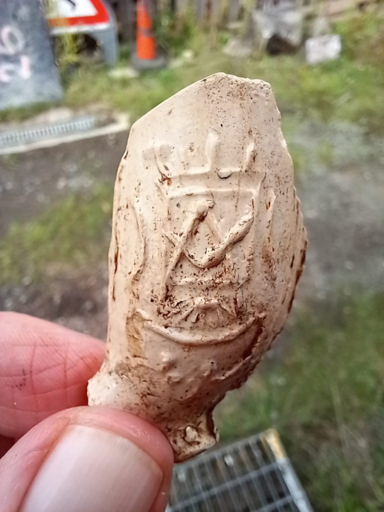 clay pipe bowl
